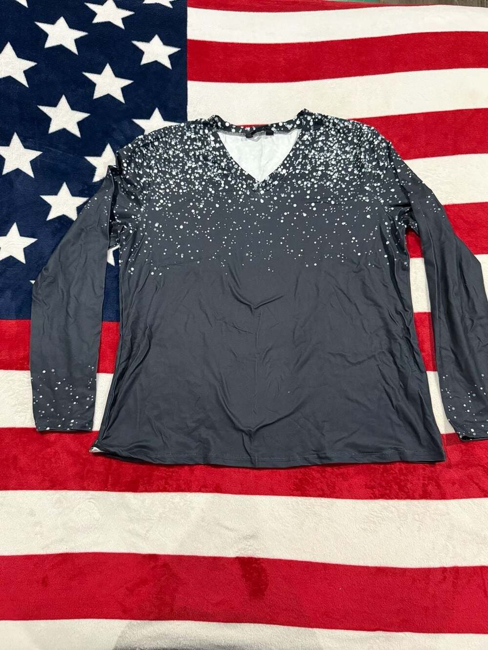 ChicMe Women's Long Sleeve V-Neck Gradient Dot Print Casual T-Shirt Top Grey XL